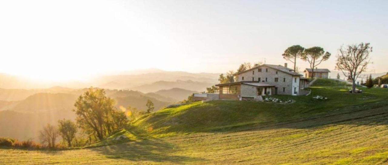 Aura Relais Hotell Urbino Exteriör bild