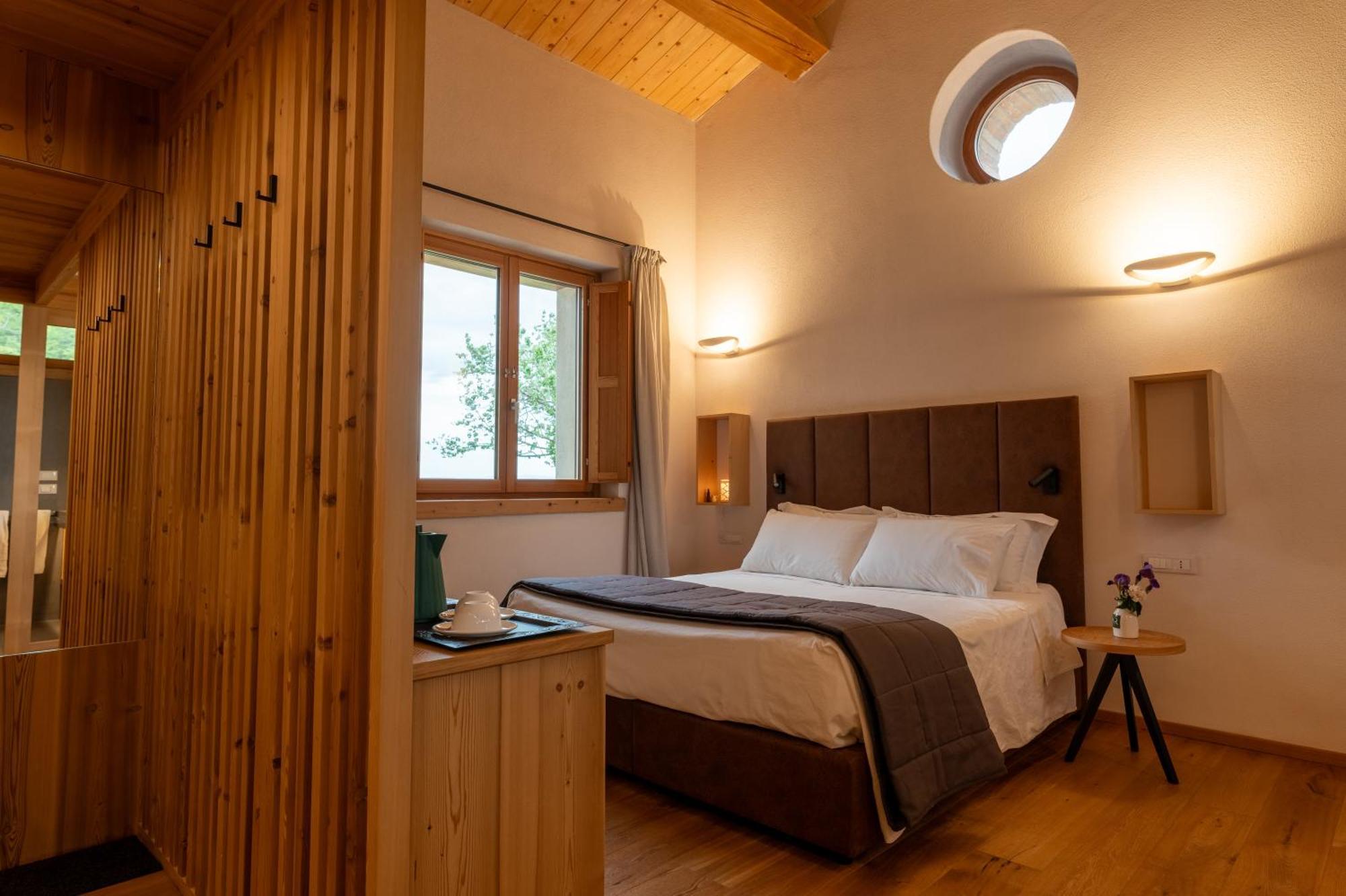 Aura Relais Hotell Urbino Exteriör bild